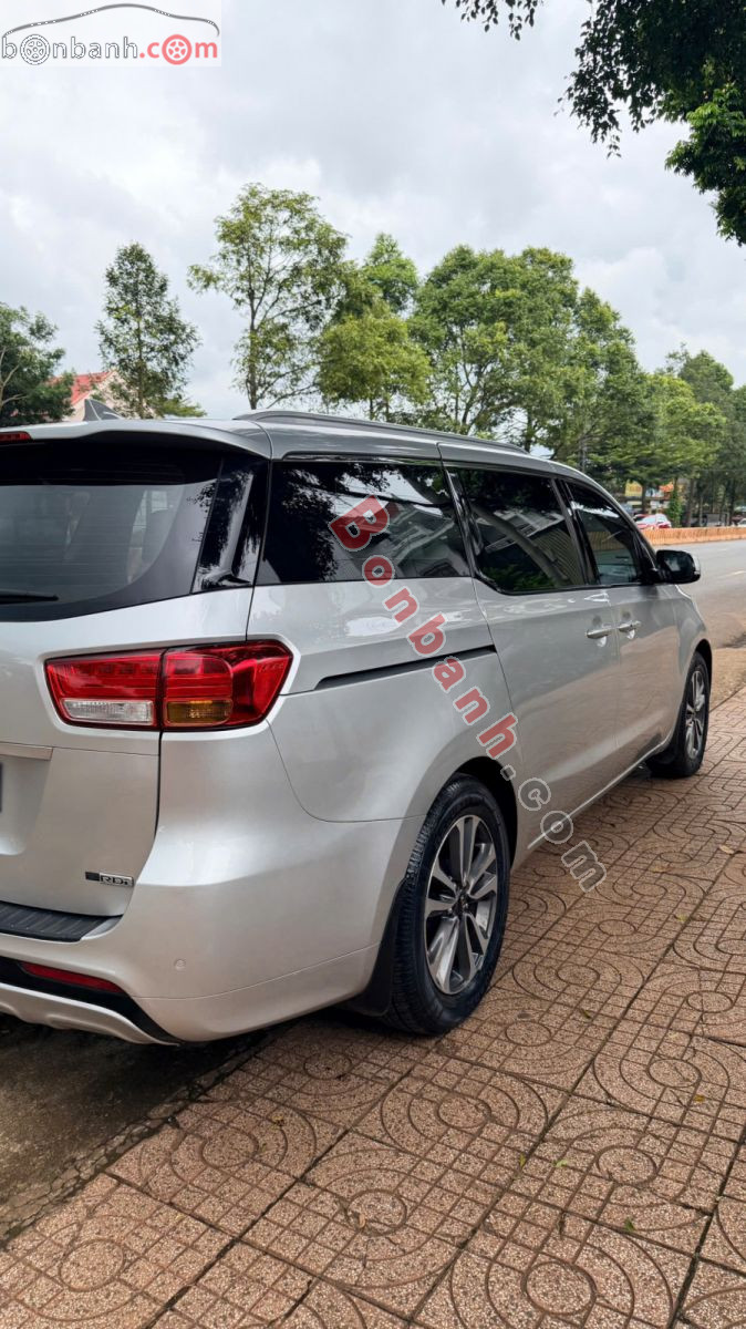 Bán ô tô Kia Sedona 2.2L DATH - 2017 - xe cũ