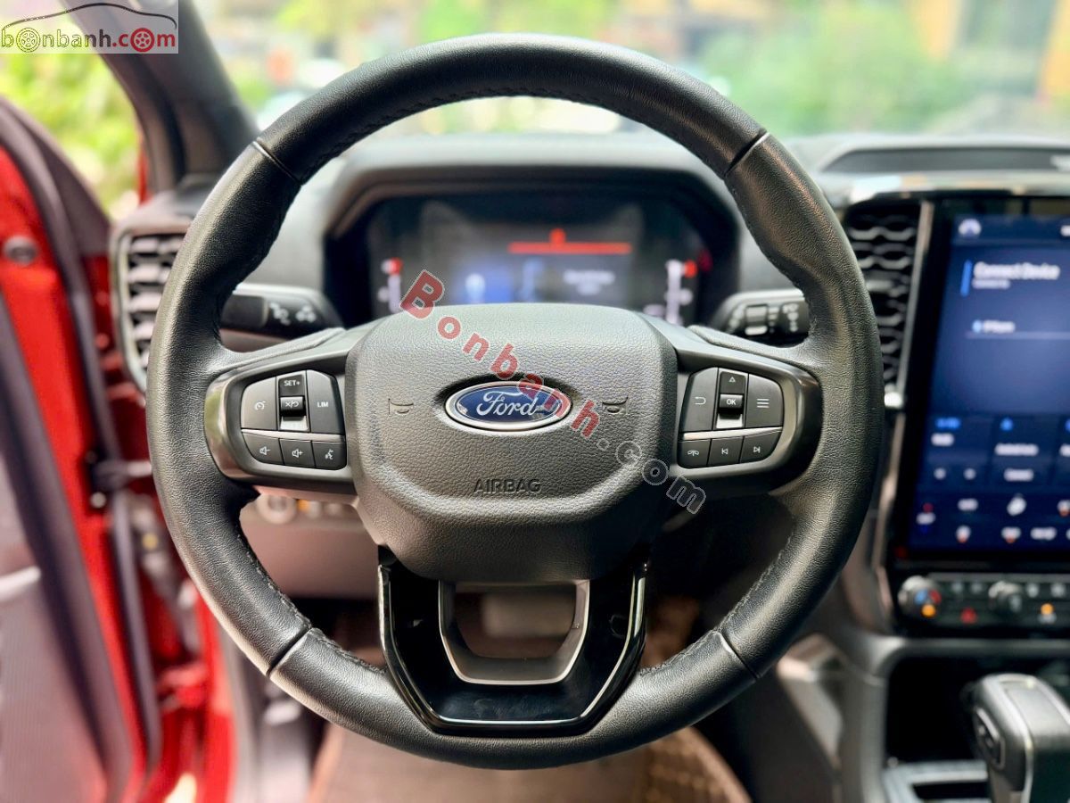 Bán ô tô Ford Everest Titanium 2.0L 4x2 AT - 2022 - xe cũ