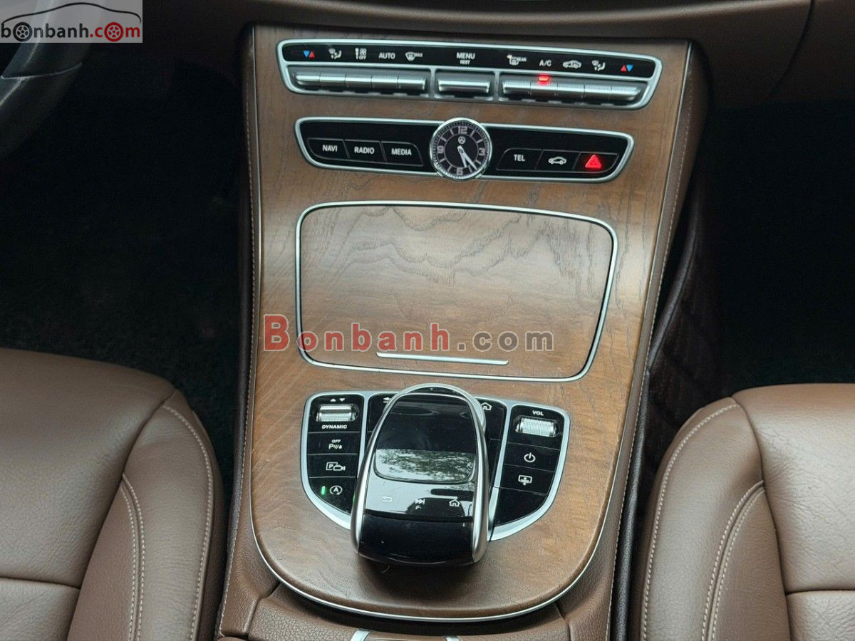 Bán ô tô Mercedes Benz E class E200 - 2019 - xe cũ