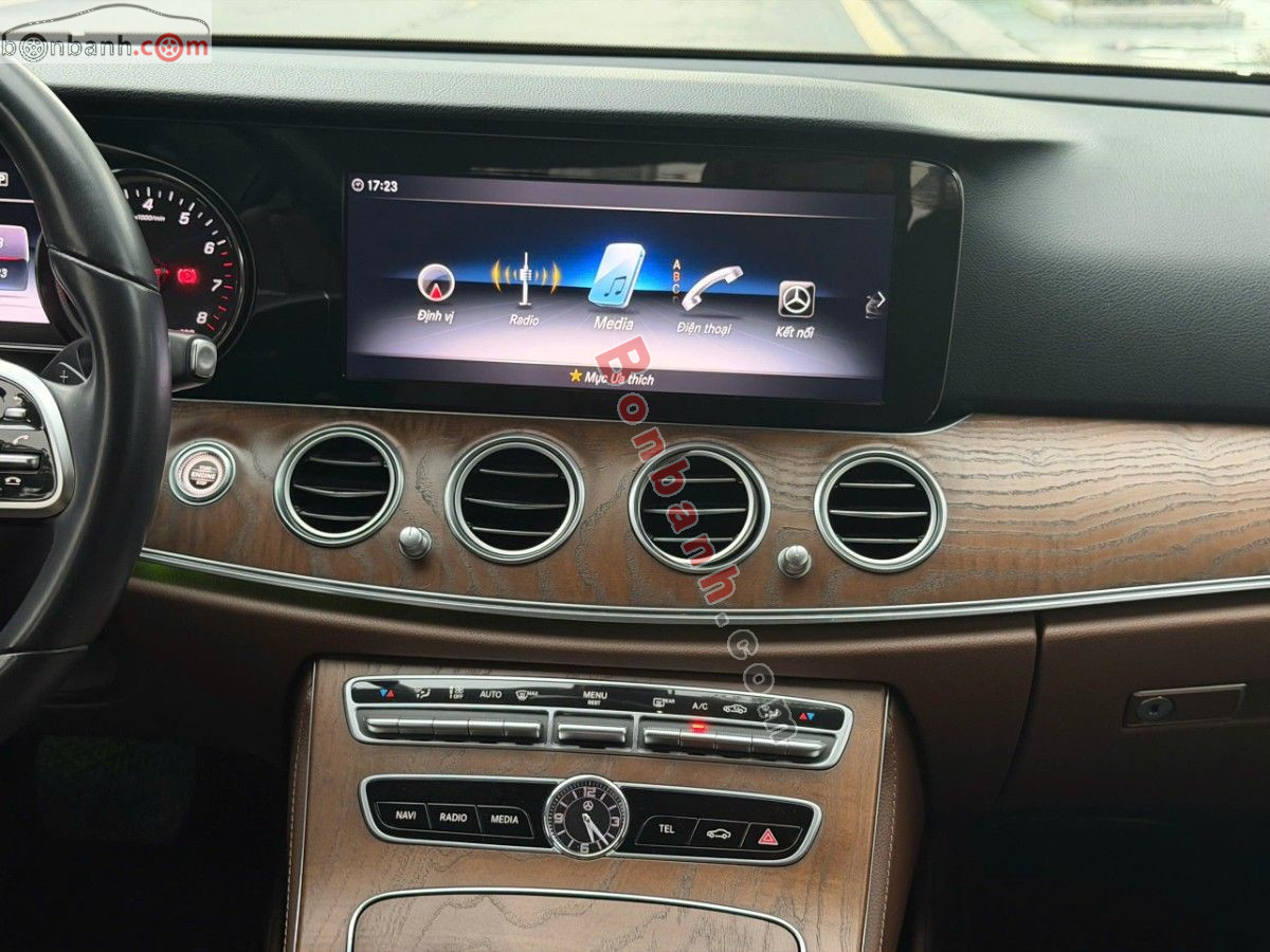 Bán ô tô Mercedes Benz E class E200 - 2019 - xe cũ