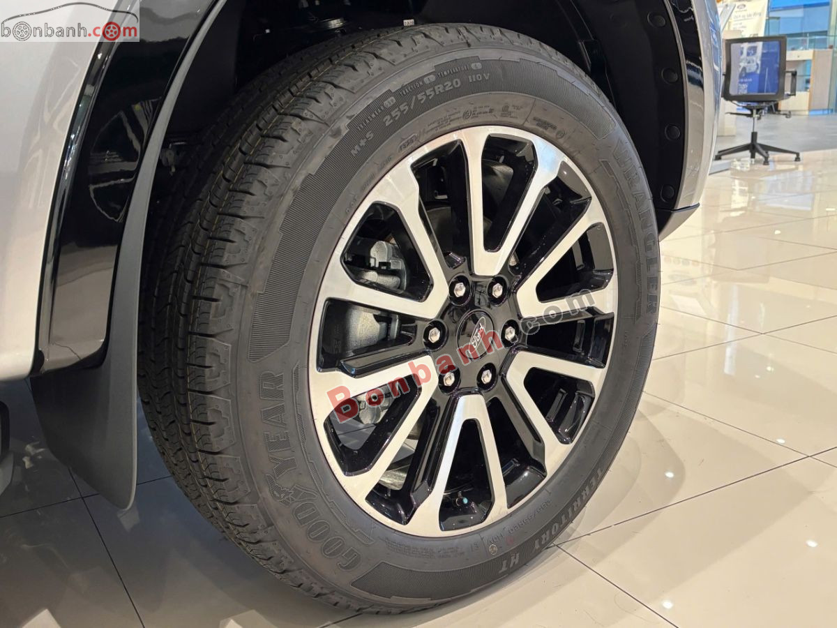 Bán ô tô Ford Everest Platinum 2.0L 4x2 AT - 2026 - xe mới