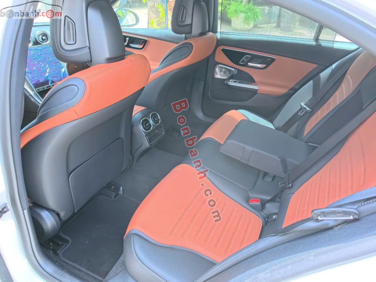 Bán ô tô Mercedes Benz C class C300 AMG - 2025 - xe cũ
