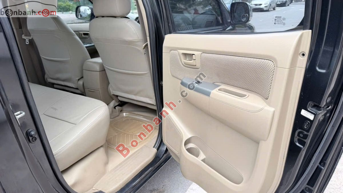 Bán ô tô Toyota Hilux 3.0G 4x4 MT - 2010 - xe cũ
