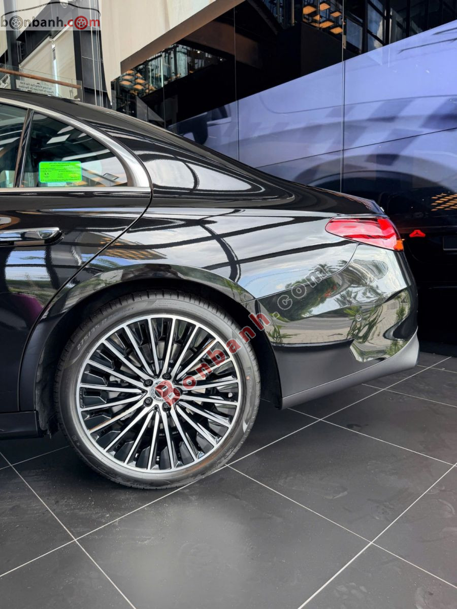 Bán ô tô Mercedes Benz E class E300 AMG - 2026 - xe mới
