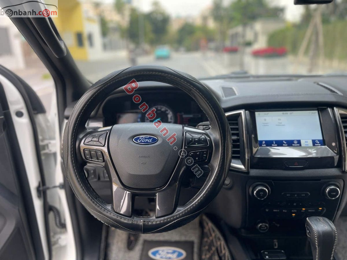 Bán ô tô Ford Everest Titanium 2.0L 4x2 AT - 2019 - xe cũ