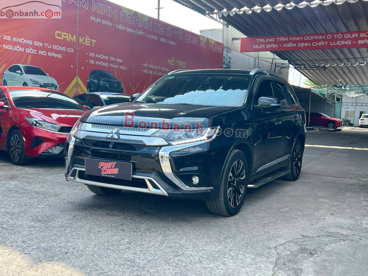 Bán ô tô Mitsubishi Outlander Premium 2.0 CVT - 2021 - xe cũ
