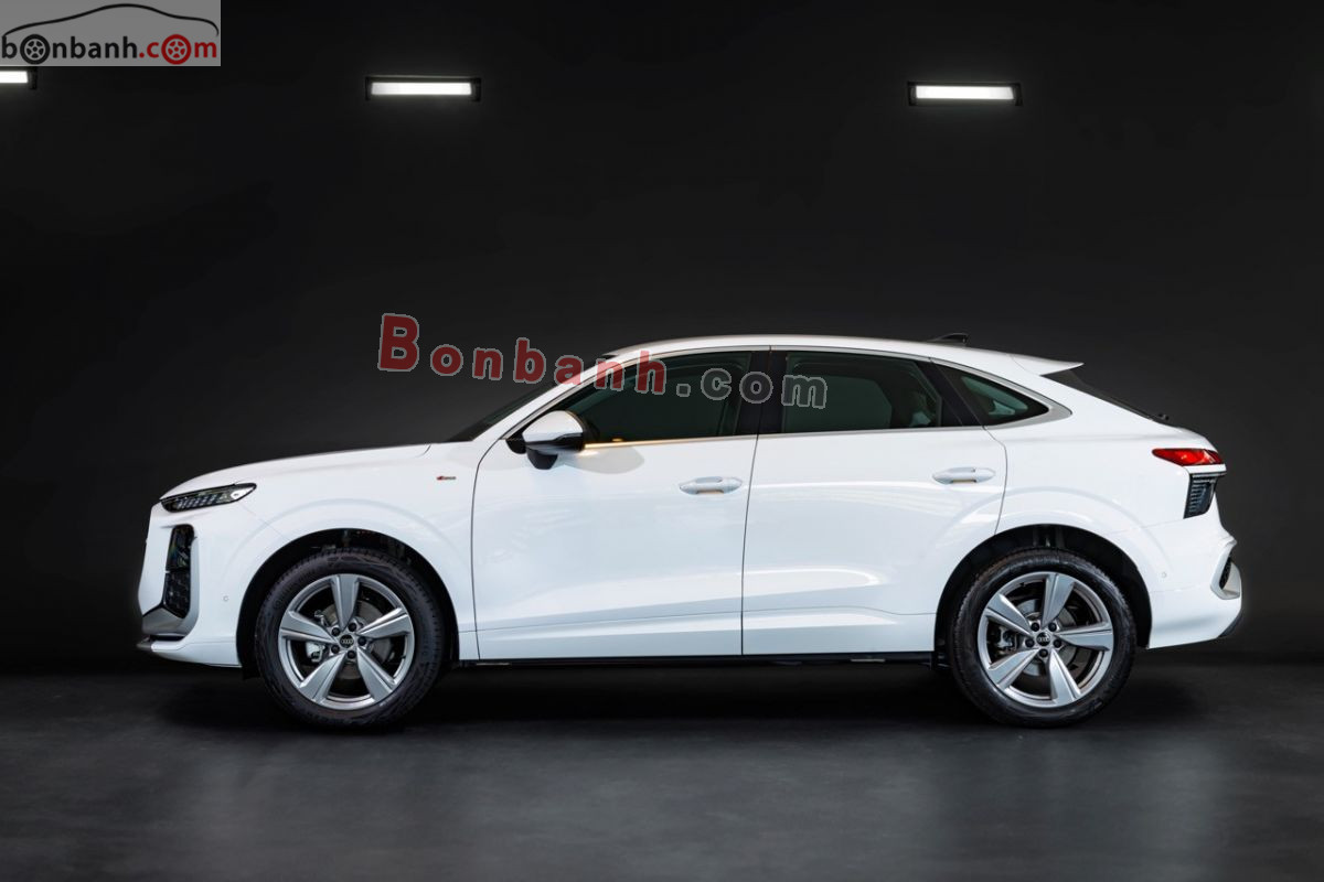 Bán ô tô Audi Q3 1.5 TFSI Sportback Sline - 2026 - xe mới