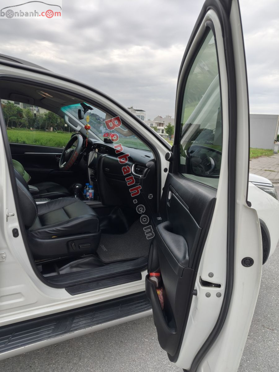 Bán ô tô Toyota Fortuner 2.4L 4x2 AT - 2022 - xe cũ