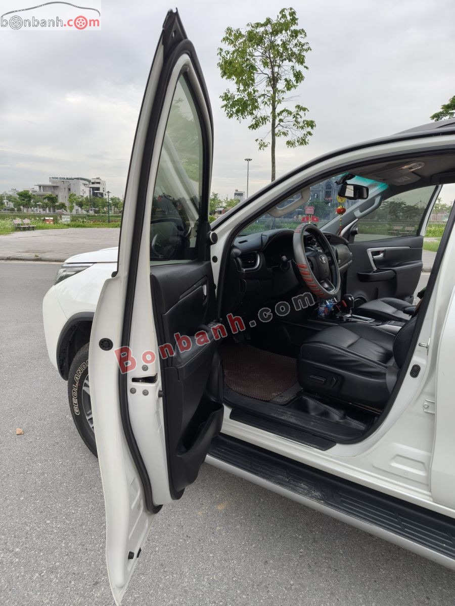 Bán ô tô Toyota Fortuner 2.4L 4x2 AT - 2022 - xe cũ