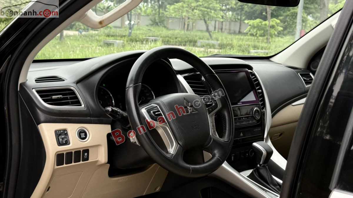 Bán ô tô Mitsubishi Pajero Sport 3.0G 4x2 AT - 2017 - xe cũ