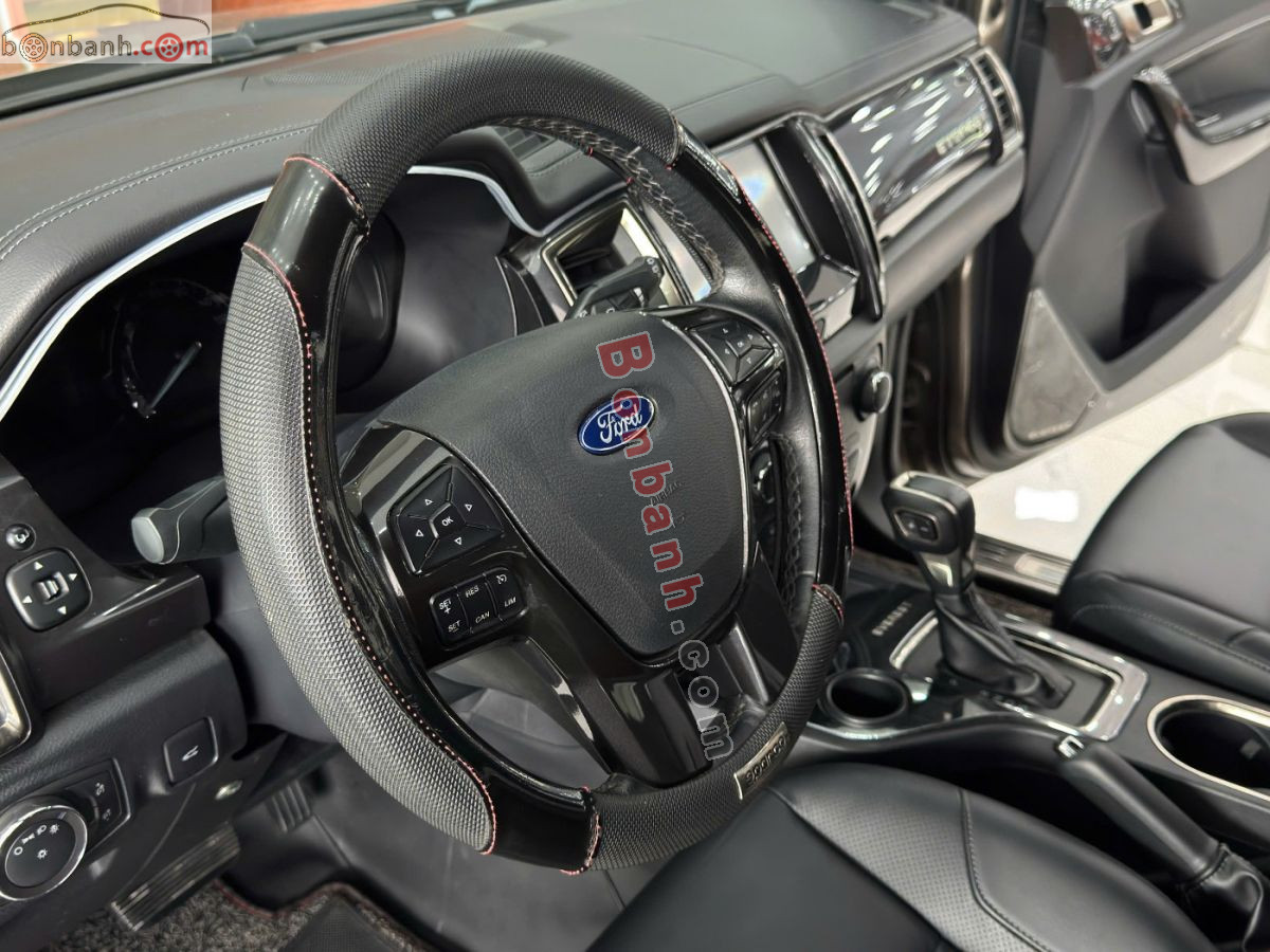 Bán ô tô Ford Everest Titanium 2.0L 4x2 AT - 2019 - xe cũ