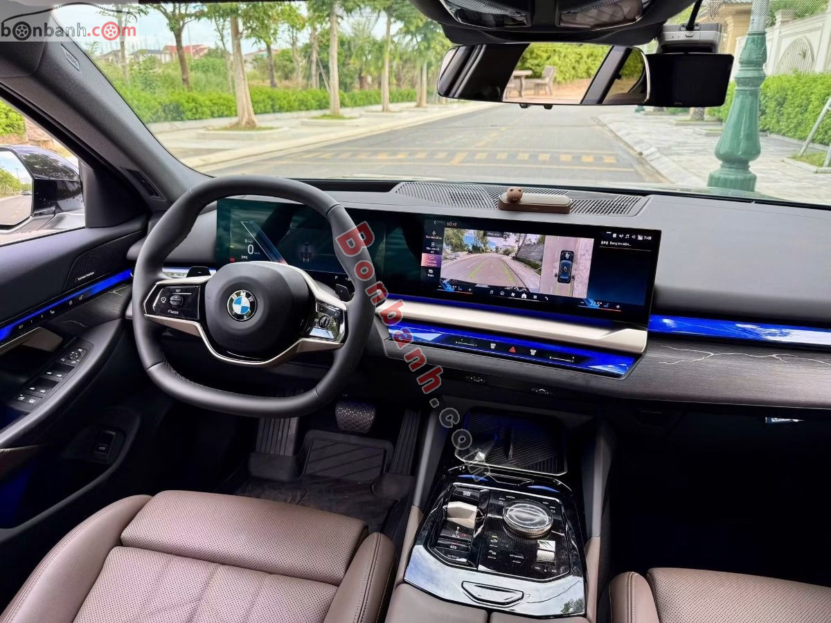Bán ô tô BMW 5 Series 520i Premium - 2025 - xe cũ