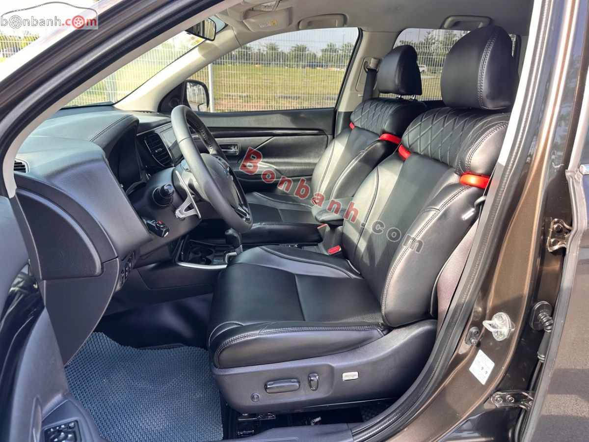 Bán ô tô Mitsubishi Outlander 2.0 CVT - 2020 - xe cũ