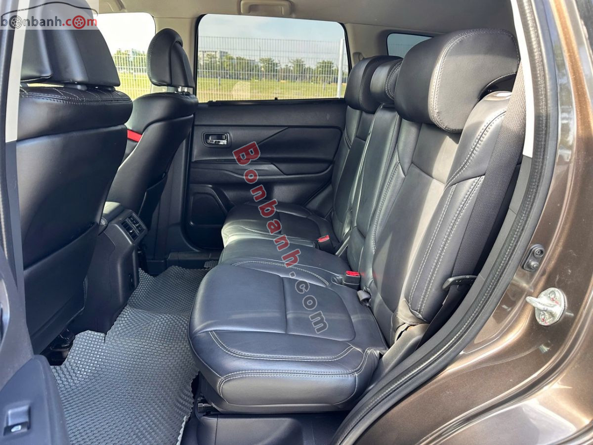 Bán ô tô Mitsubishi Outlander 2.0 CVT - 2020 - xe cũ