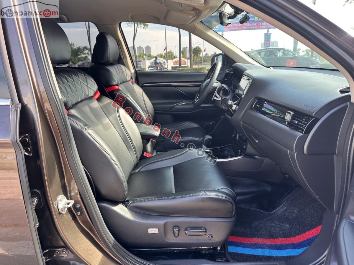 Bán ô tô Mitsubishi Outlander 2.0 CVT - 2020 - xe cũ