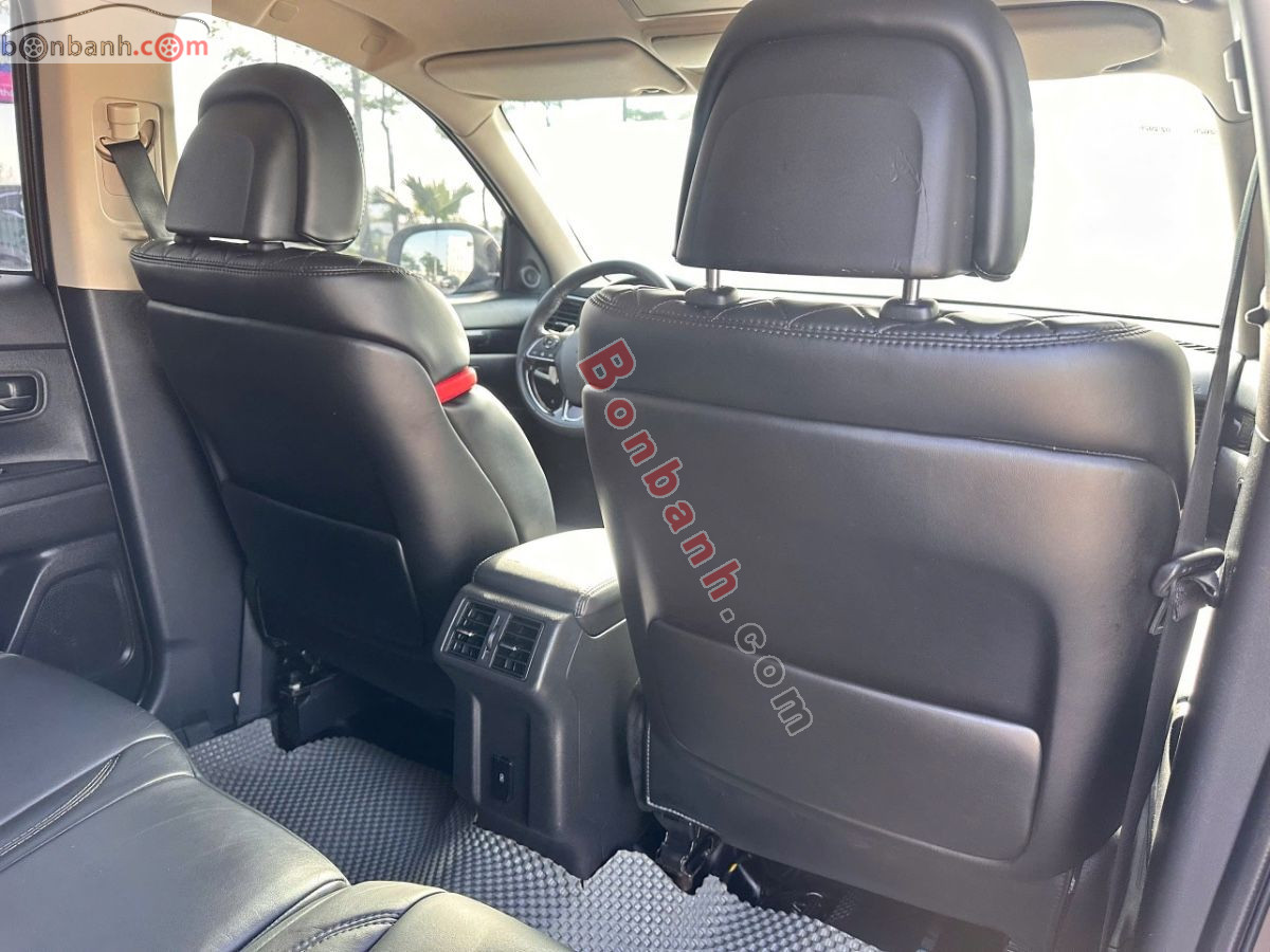 Bán ô tô Mitsubishi Outlander 2.0 CVT - 2020 - xe cũ