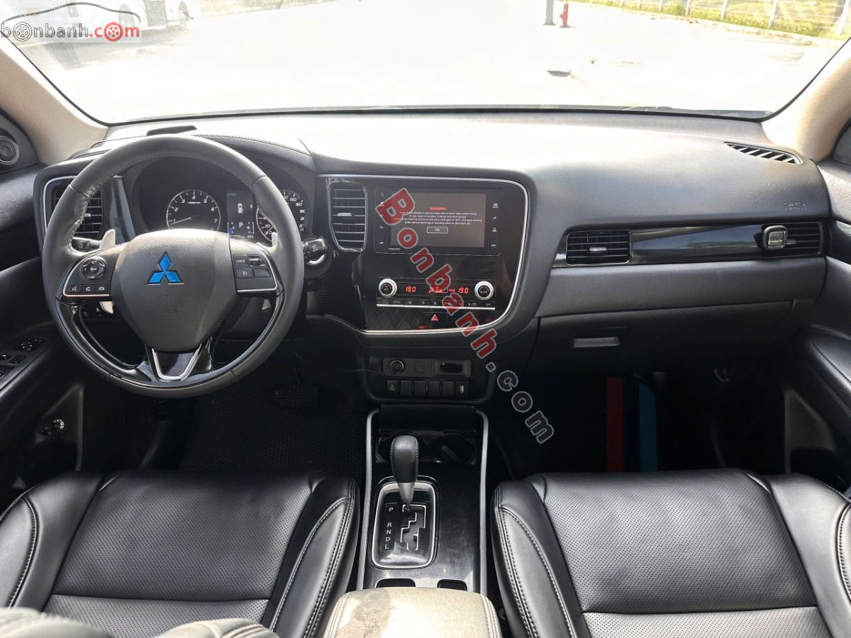 Bán ô tô Mitsubishi Outlander 2.0 CVT - 2020 - xe cũ