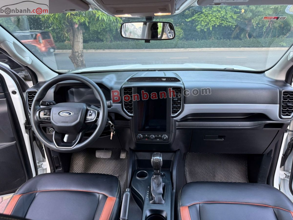 Bán ô tô Ford Ranger XLS 2.0L 4x2 AT - 2024 - xe cũ