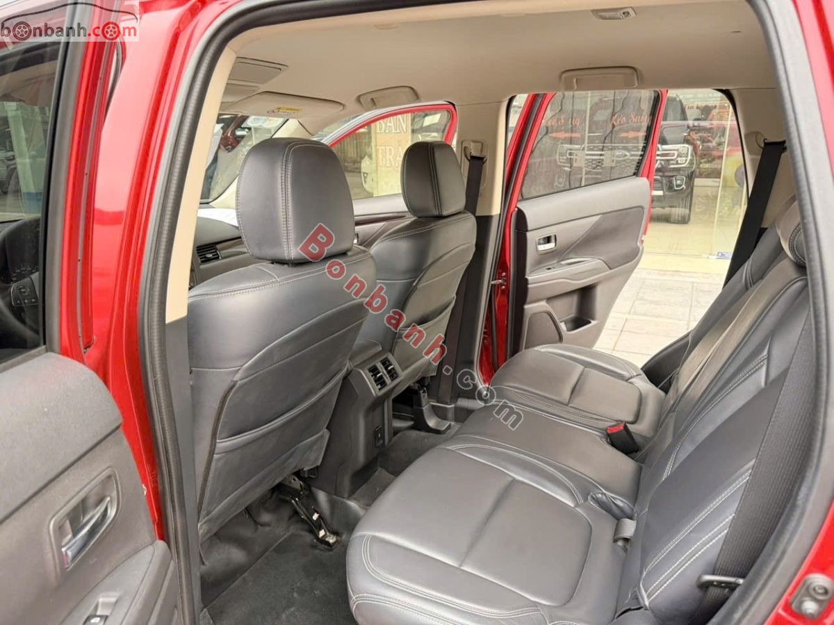 Bán ô tô Mitsubishi Outlander 2.0 CVT - 2020 - xe cũ