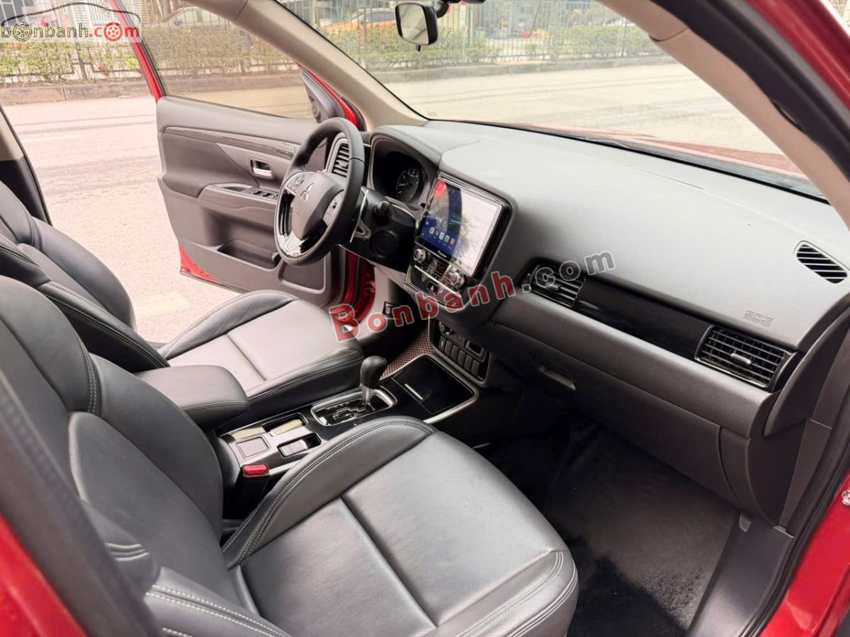 Bán ô tô Mitsubishi Outlander 2.0 CVT - 2020 - xe cũ