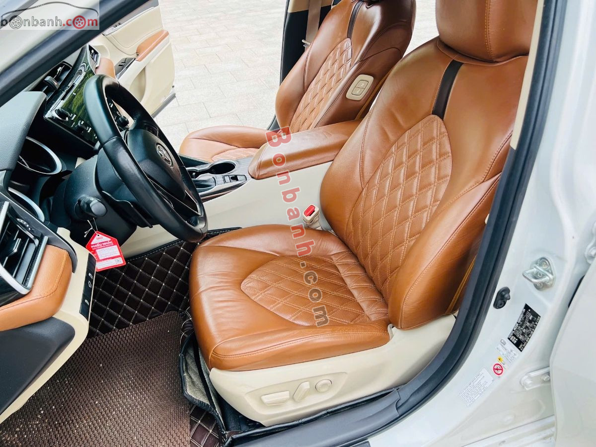 Bán ô tô Toyota Camry 2.5Q - 2019 - xe cũ