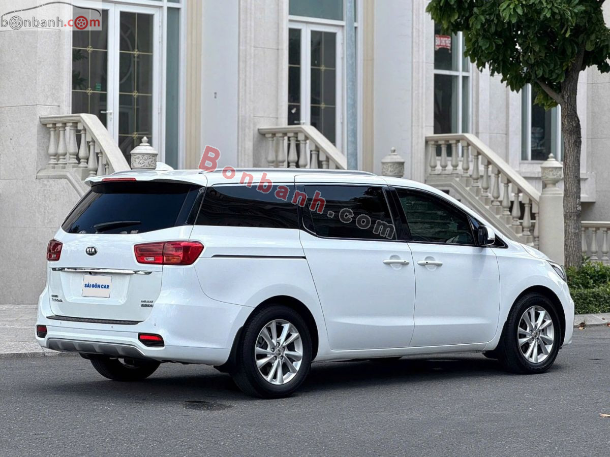 Bán ô tô Kia Sedona 2.2 DAT Deluxe - 2021 - xe cũ