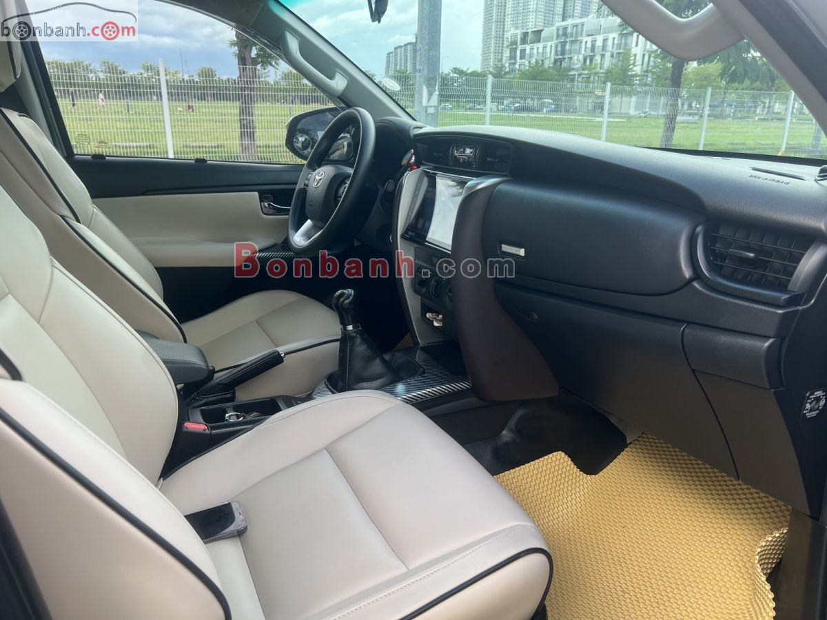 Bán ô tô Toyota Fortuner 2.4G 4x2 MT - 2017 - xe cũ