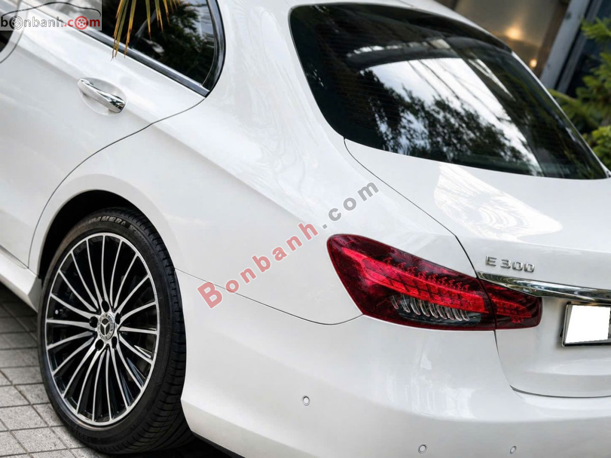 Bán ô tô Mercedes Benz E class E300 AMG - 2022 - xe cũ