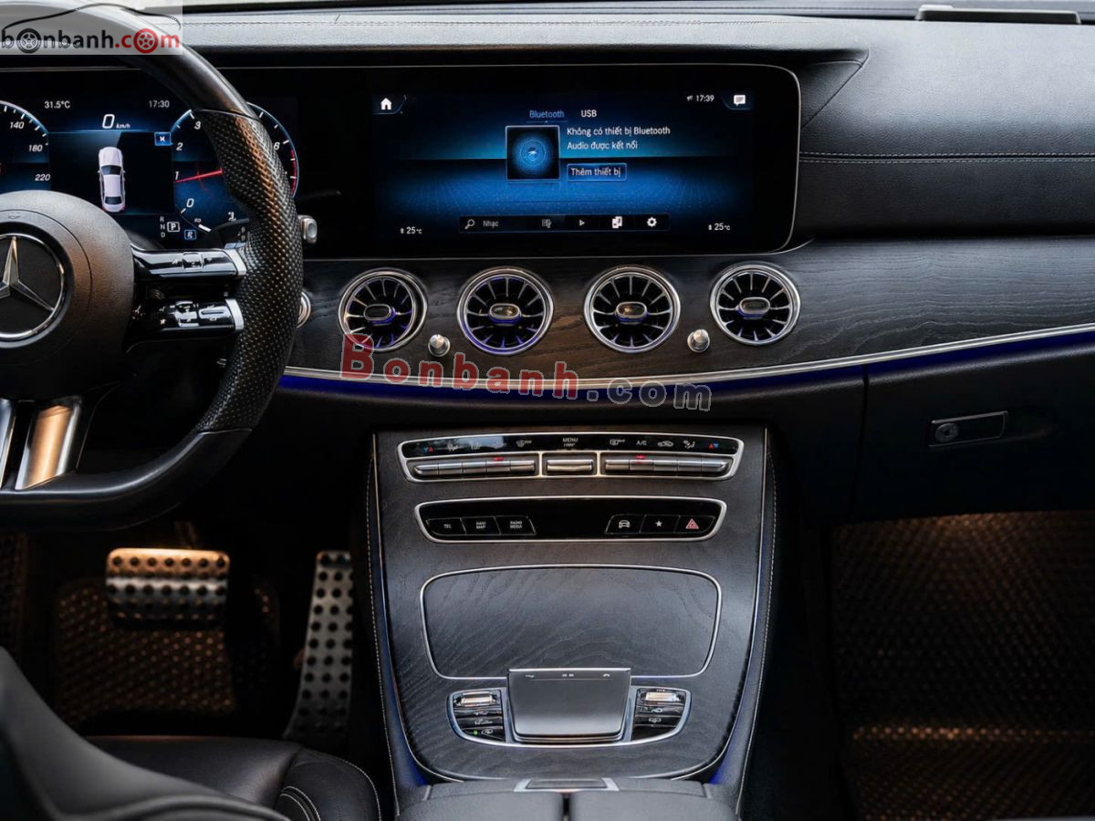 Bán ô tô Mercedes Benz E class E300 AMG - 2022 - xe cũ