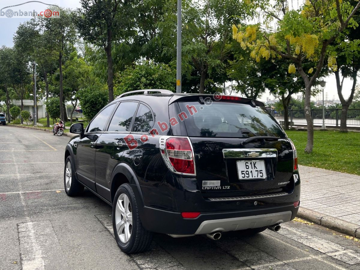 Bán ô tô Chevrolet Captiva LTZ 2.4 AT - 2013 - xe cũ