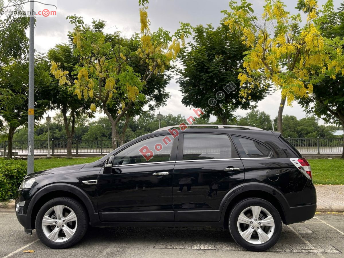 Bán ô tô Chevrolet Captiva LTZ 2.4 AT - 2013 - xe cũ