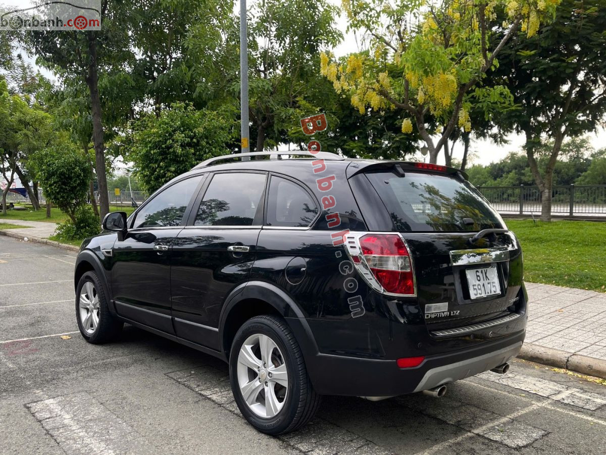 Bán ô tô Chevrolet Captiva LTZ 2.4 AT - 2013 - xe cũ