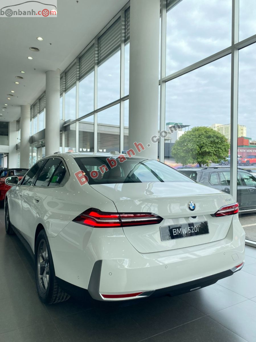 Bán ô tô BMW 5 Series 520i - 2024 - xe mới