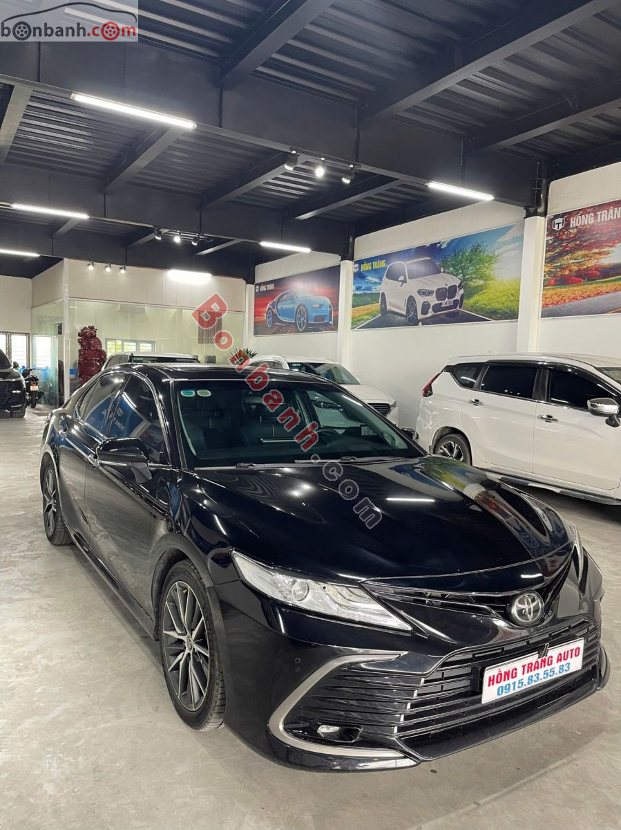 Bán ô tô Toyota Camry 2.0Q - 2022 - xe cũ