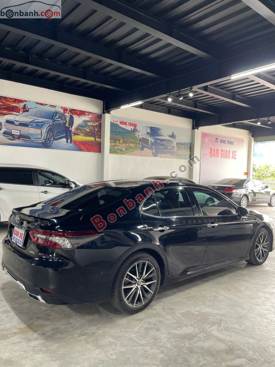 Bán ô tô Toyota Camry 2.0Q - 2022 - xe cũ