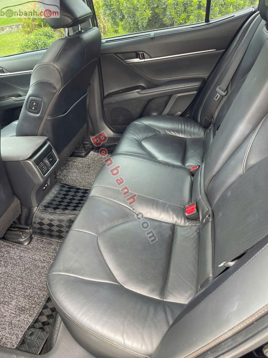 Bán ô tô Toyota Camry 2.0Q - 2022 - xe cũ