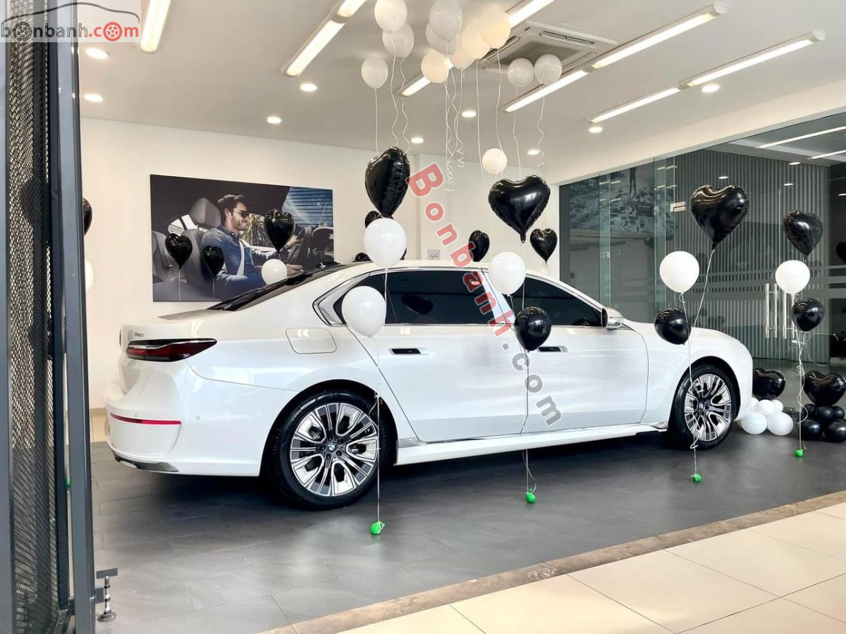 Bán ô tô BMW 7 Series 740i Pure Excellence - 2026 - xe mới