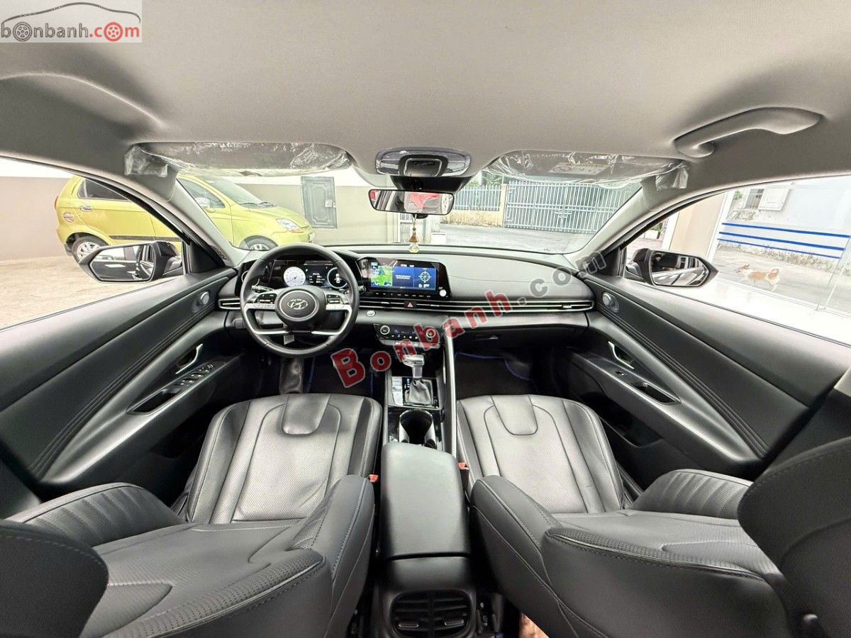 Bán ô tô Hyundai Elantra 1.6 AT Đặc biệt - 2025 - xe cũ