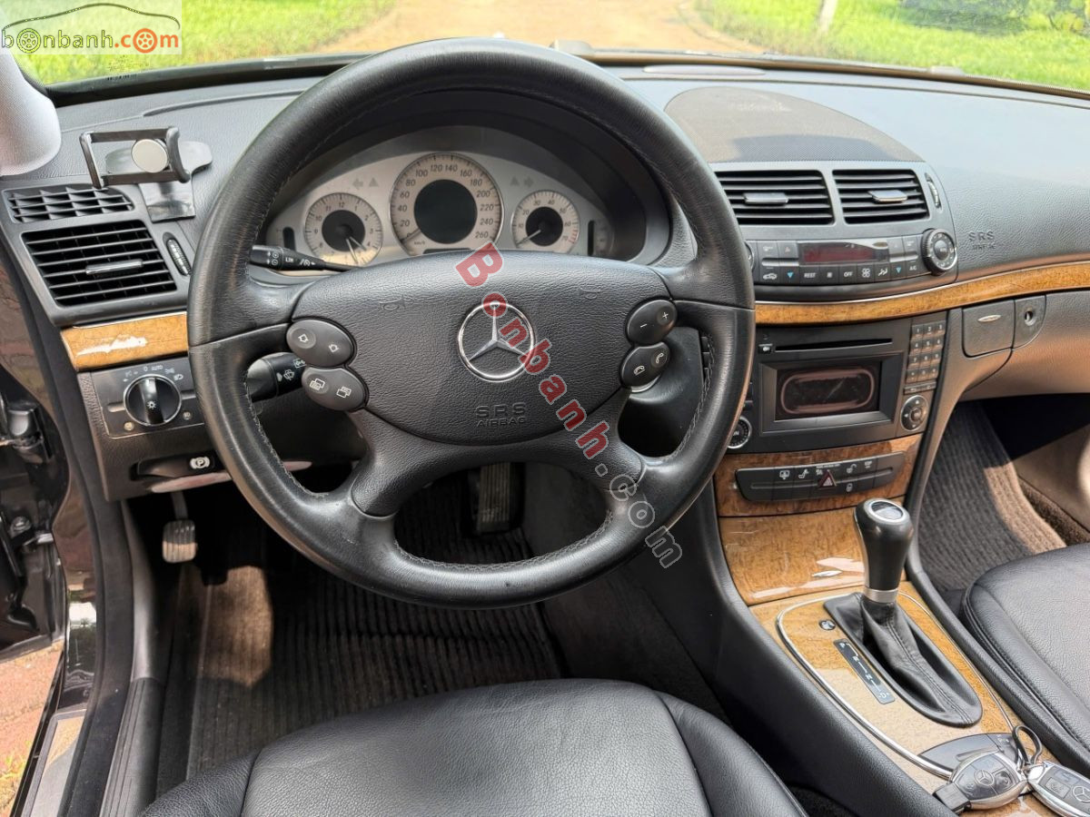 Bán ô tô Mercedes Benz E class E200 - 2008 - xe cũ