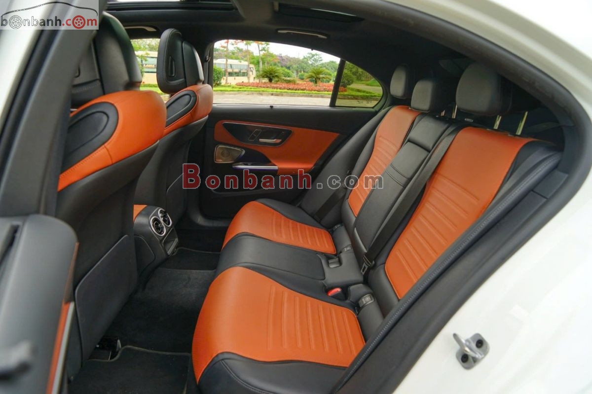 Bán ô tô Mercedes Benz C class C300 AMG - 2025 - xe mới