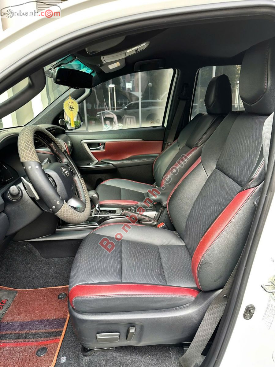 Bán ô tô Toyota Fortuner 2.4G 4x2 AT Legender - 2021 - xe cũ