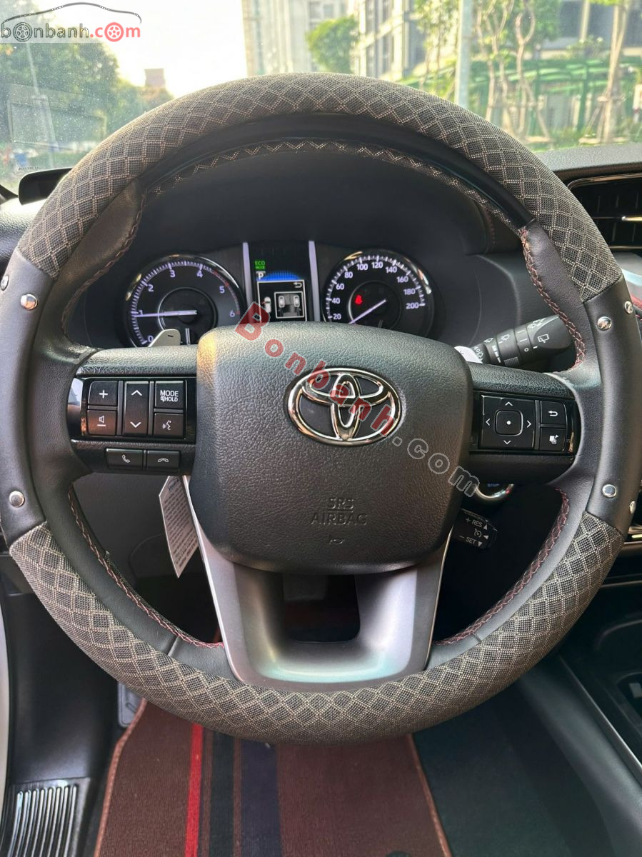 Bán ô tô Toyota Fortuner 2.4G 4x2 AT Legender - 2021 - xe cũ