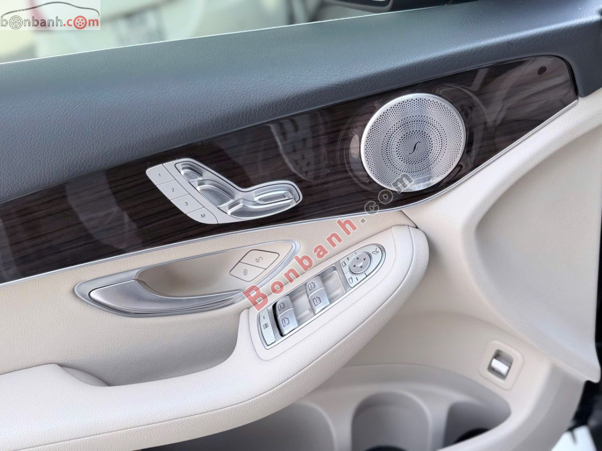Bán ô tô Mercedes Benz GLC 200 - 2021 - xe cũ