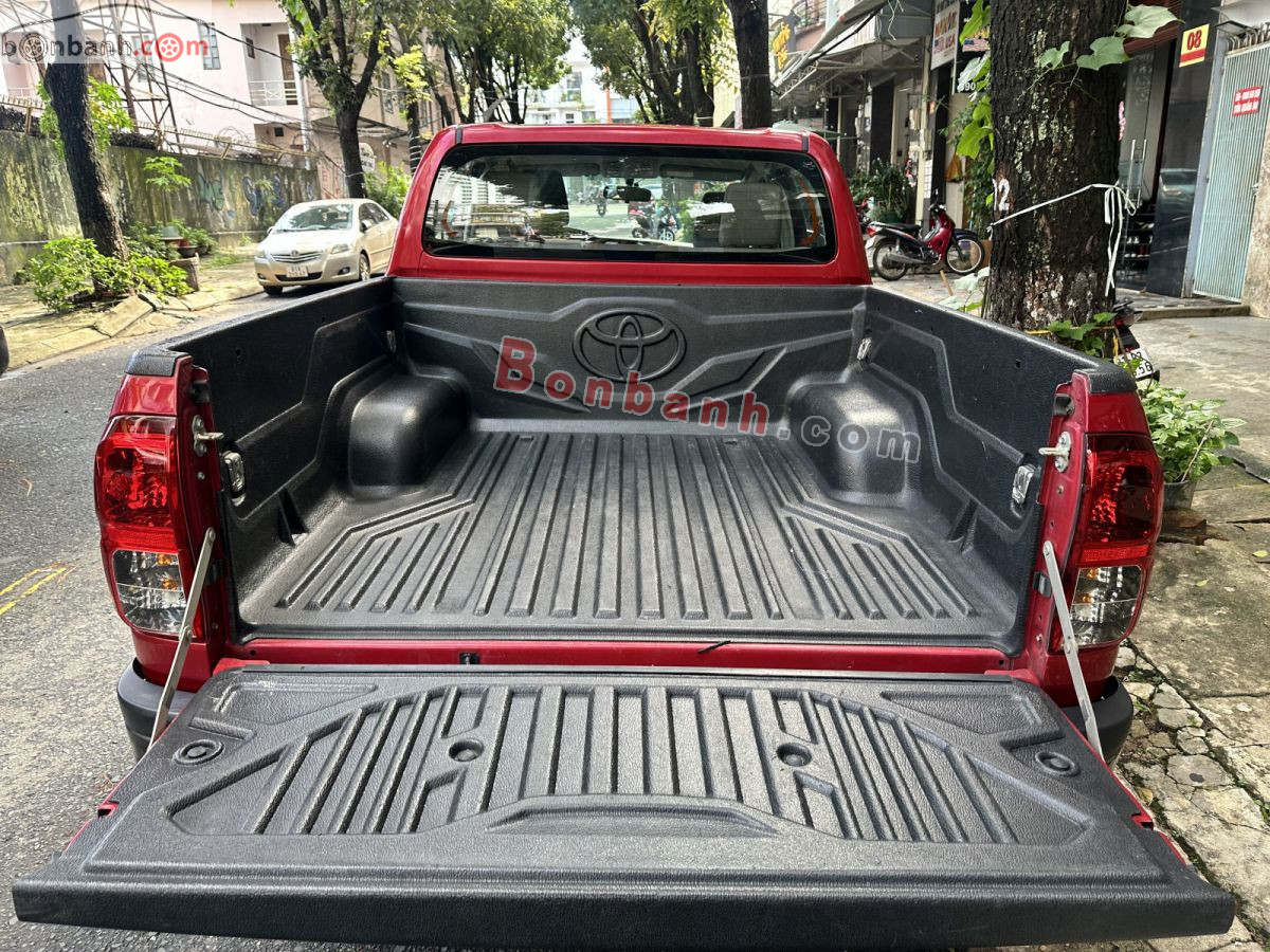 Bán ô tô Toyota Hilux 2.4E 4x2 AT - 2019 - xe cũ