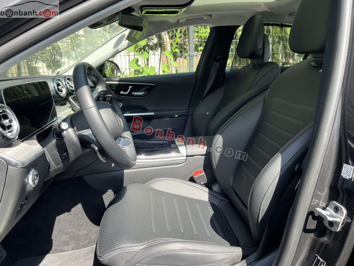 Bán ô tô Mercedes Benz C class C300 AMG - 2023 - xe cũ