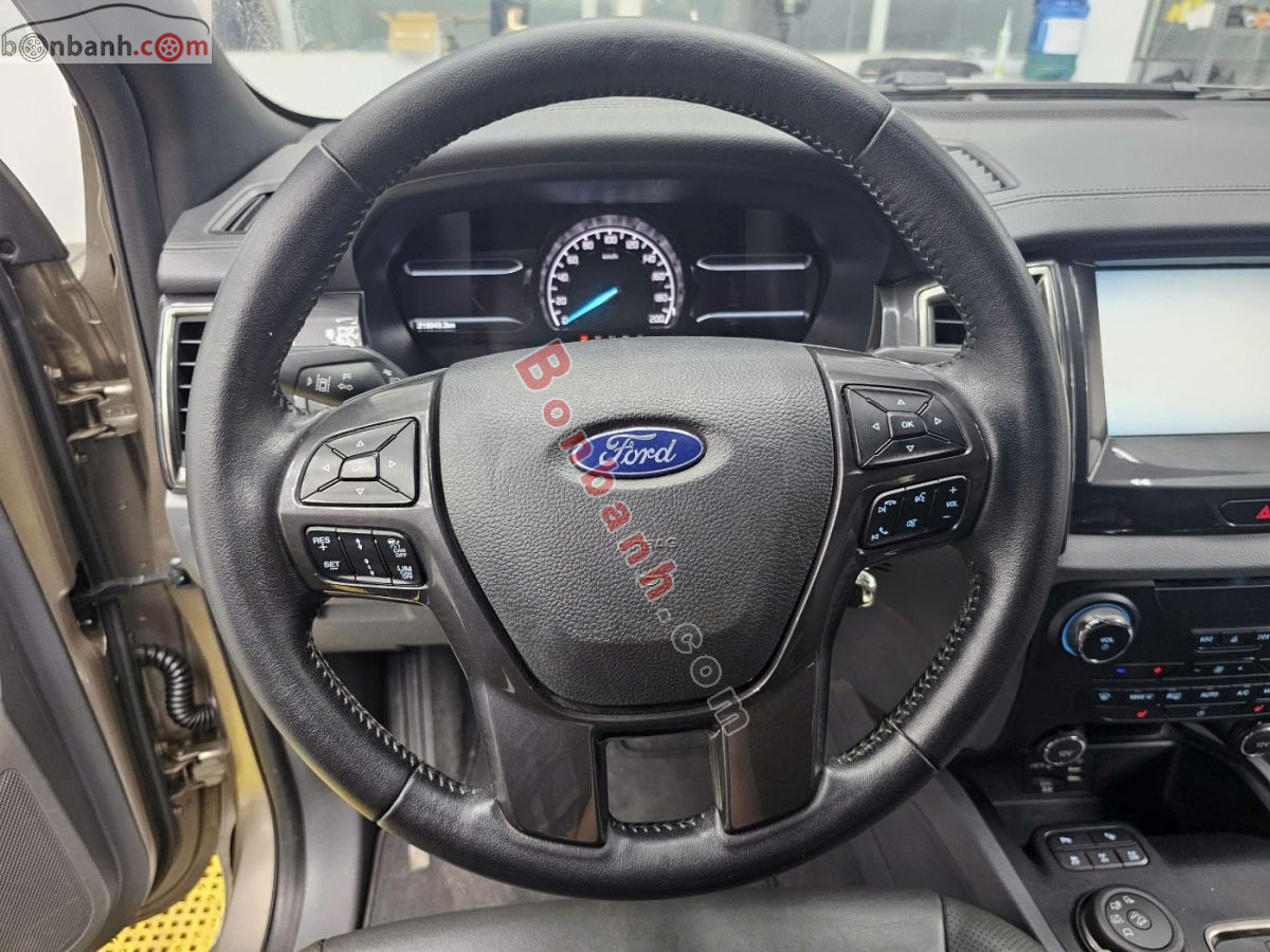 Bán ô tô Ford Everest Titanium 3.2L 4x4 AT - 2016 - xe cũ