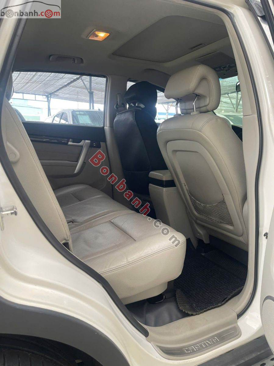 Bán ô tô Chevrolet Captiva LTZ 2.4 AT - 2015 - xe cũ