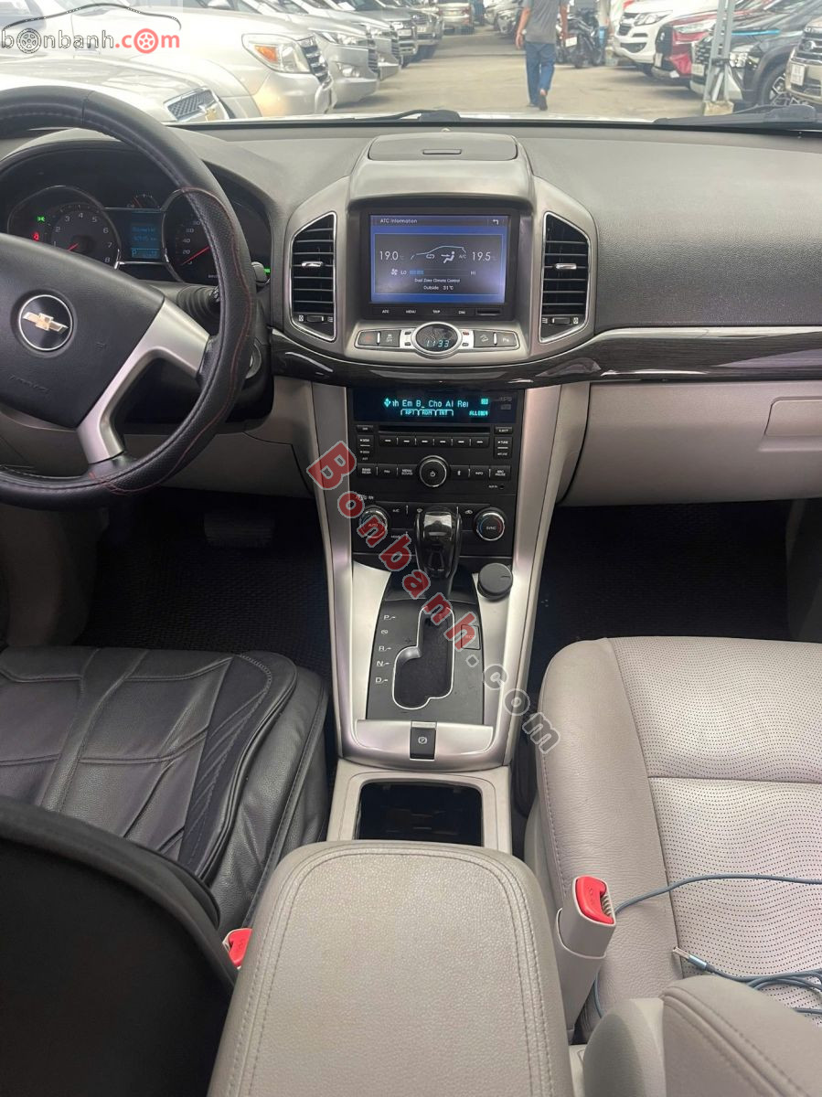 Bán ô tô Chevrolet Captiva LTZ 2.4 AT - 2015 - xe cũ