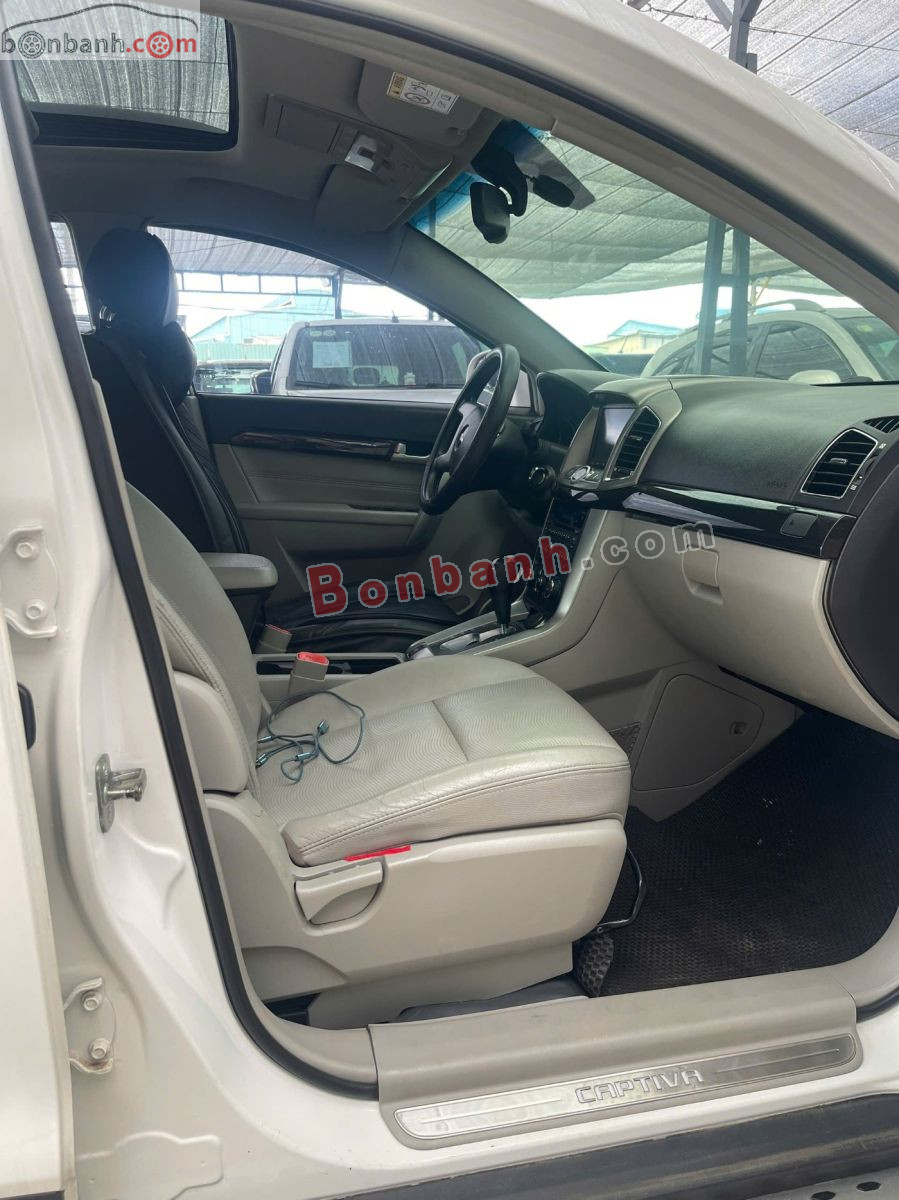 Bán ô tô Chevrolet Captiva LTZ 2.4 AT - 2015 - xe cũ