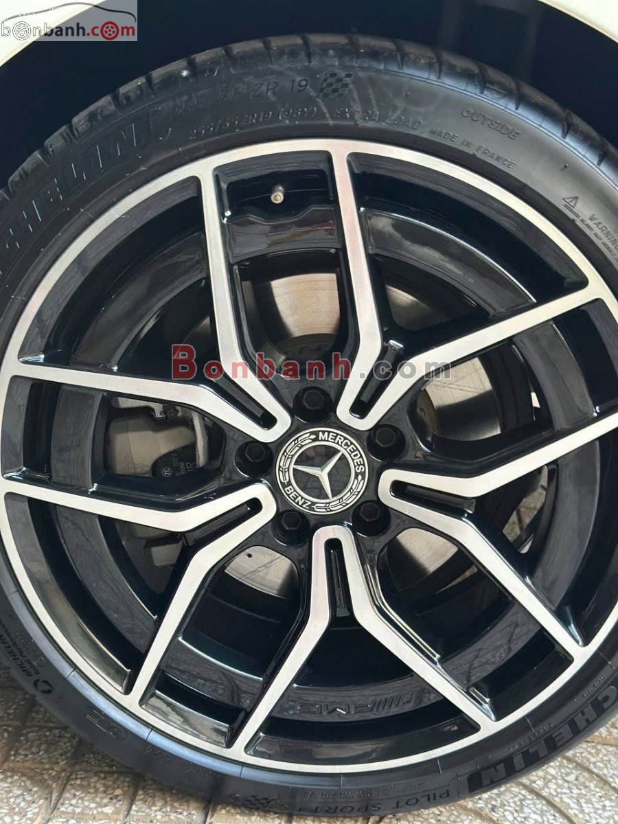 Bán ô tô Mercedes Benz C class C300 AMG - 2022 - xe cũ
